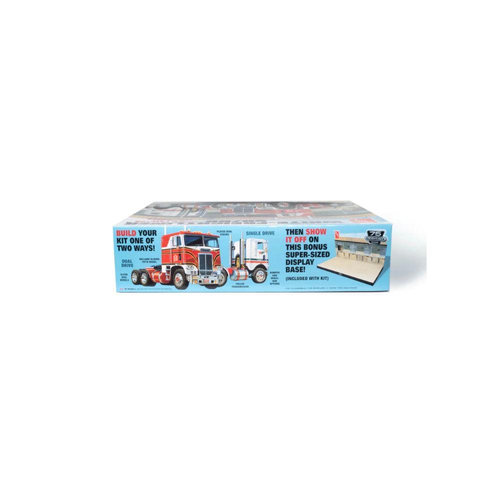 AMT 1:25 White Freightliner 2-In-1