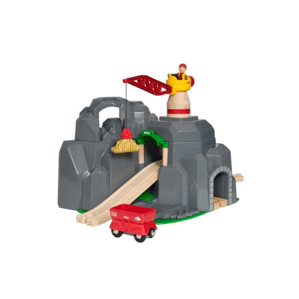 BRIO Crane and Mountain Tunnel