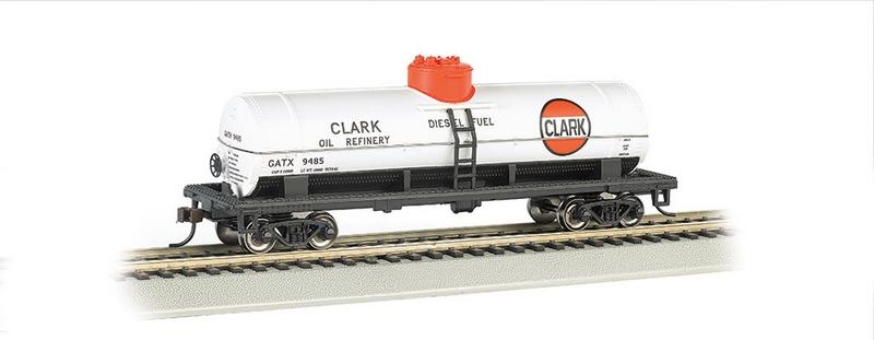 Bachmann Clark Oil Refinery #9485 40ft Single-Dome Tank Car. HO Scale