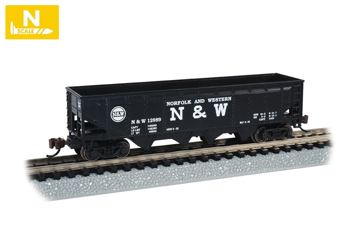 Bachmann Norfolk & Western #12986, 40ftQuad Hopper, N Scale