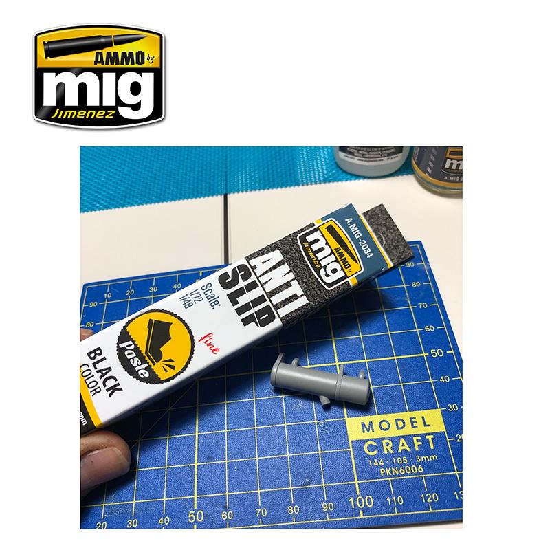 Ammo Anti-Slip Paste - Black Colour for1:72 & 1:48