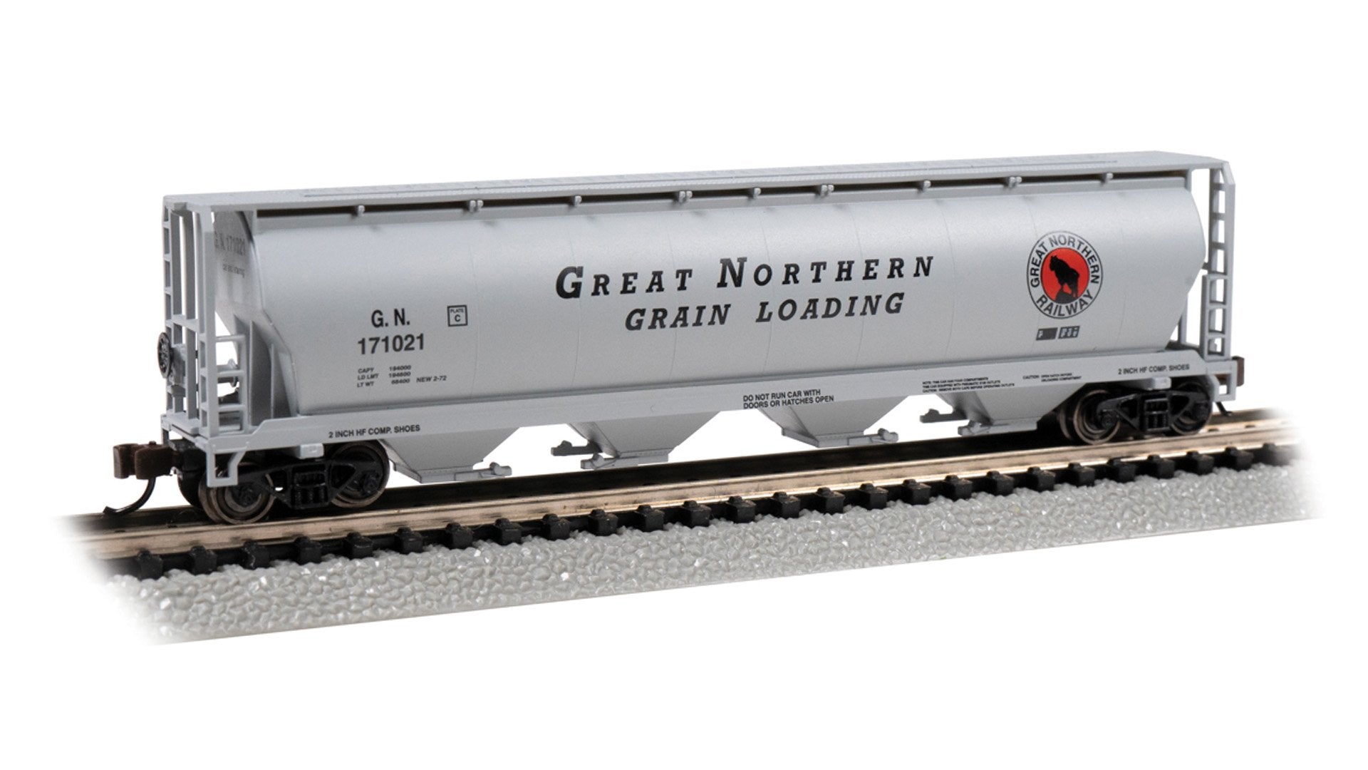 Bachmann Great Northern #171021 4-Bay Cyl. Covered Grain Hopper. N