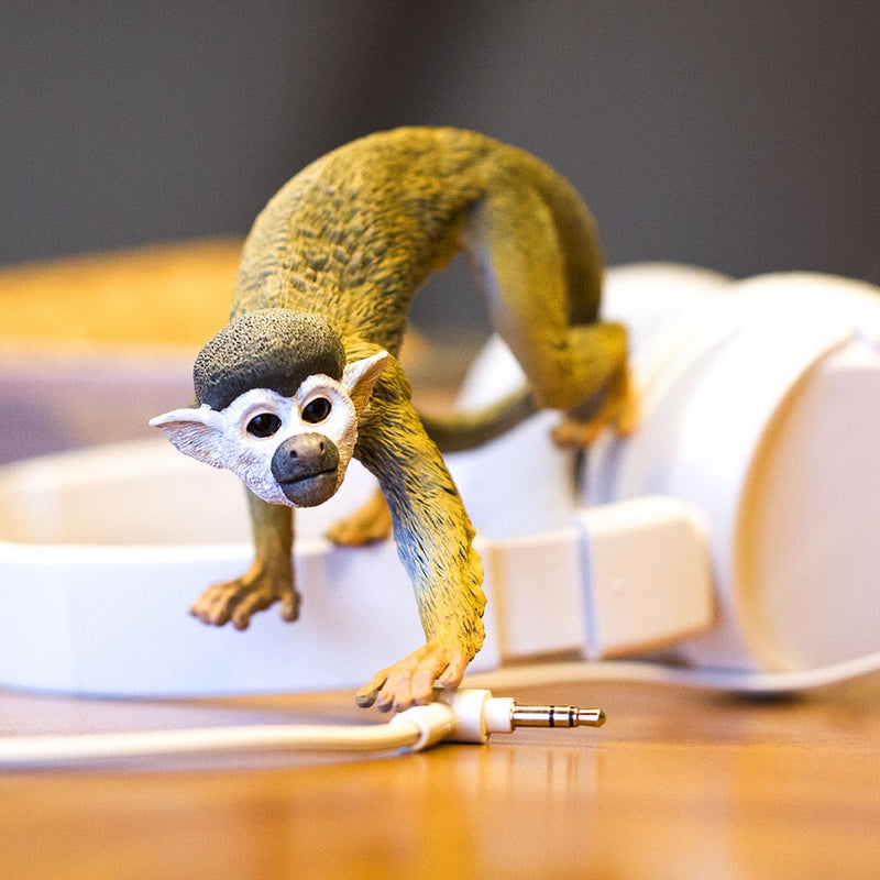 Safari Ltd Squirrel Monkey