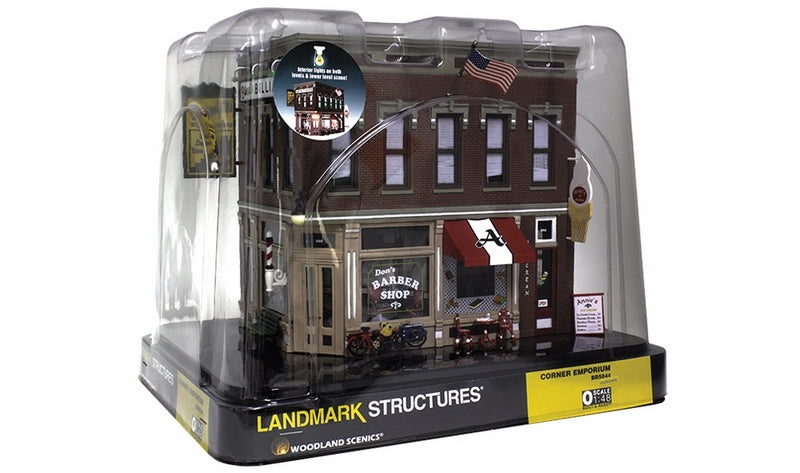 Woodland Scenics O Corner Emporium (Lit)
